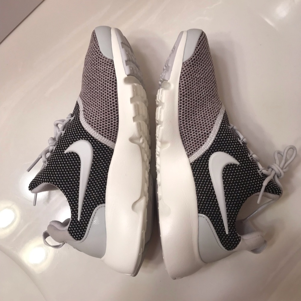 NWOB Nike Presto Fly SE - Picture 6 of 8